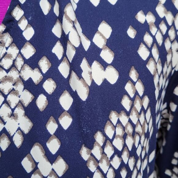 Elizabeth McKay True Wrap Dress - Picture 3 of 8